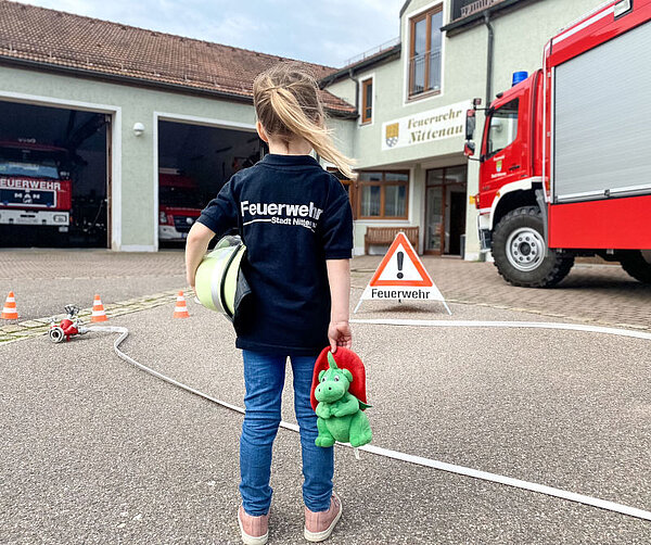 Symbolic image of the children's fire brigade of the Nittenau City Fire Department.