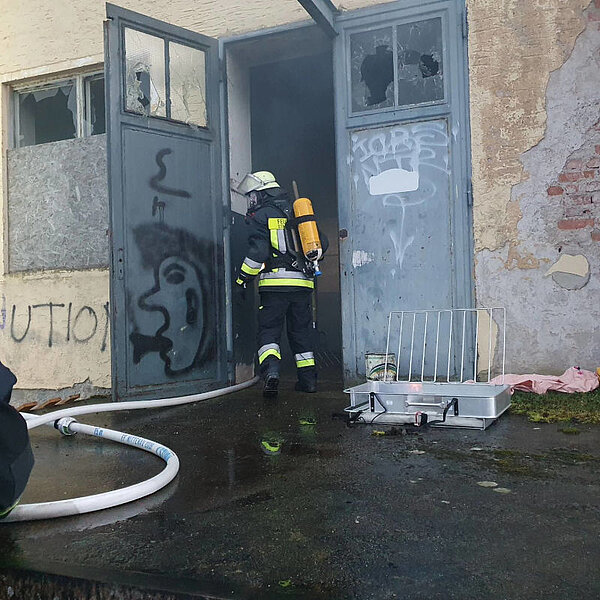 Brand leerstehendes Gebäude