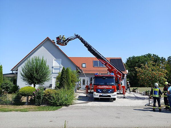 Personenrettung über Drehleiter