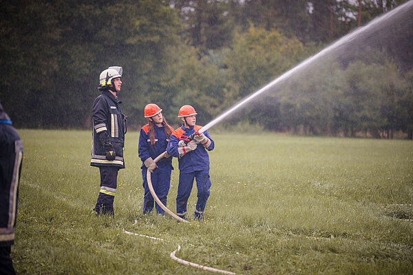 24-Stunden-Berufsfeuerwehrtag der Jugendfeuerwehr Nittenau